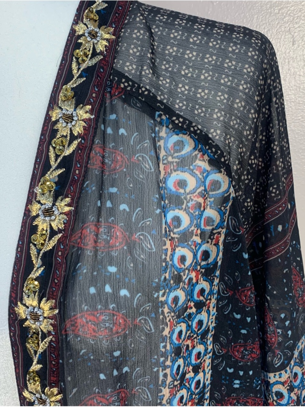 Soft Surroundings Sheer Embroidered Sequin Duster Kimono - Picture 2 of 11